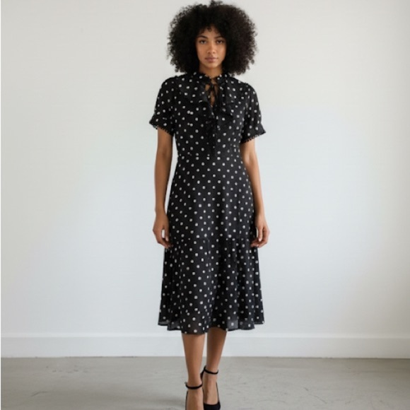 Black & white polka dot short sleeve dress with ruffle details - Medium - Picture 1 of 7